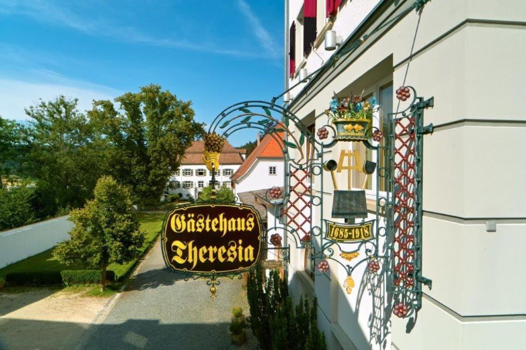 Hotel Gaestehaus Theresia Garni Muhlheim an der Donau Extérieur photo